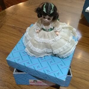 Madame Alexander Gone with the wind  Scarlett O'Hara with box 8" doll